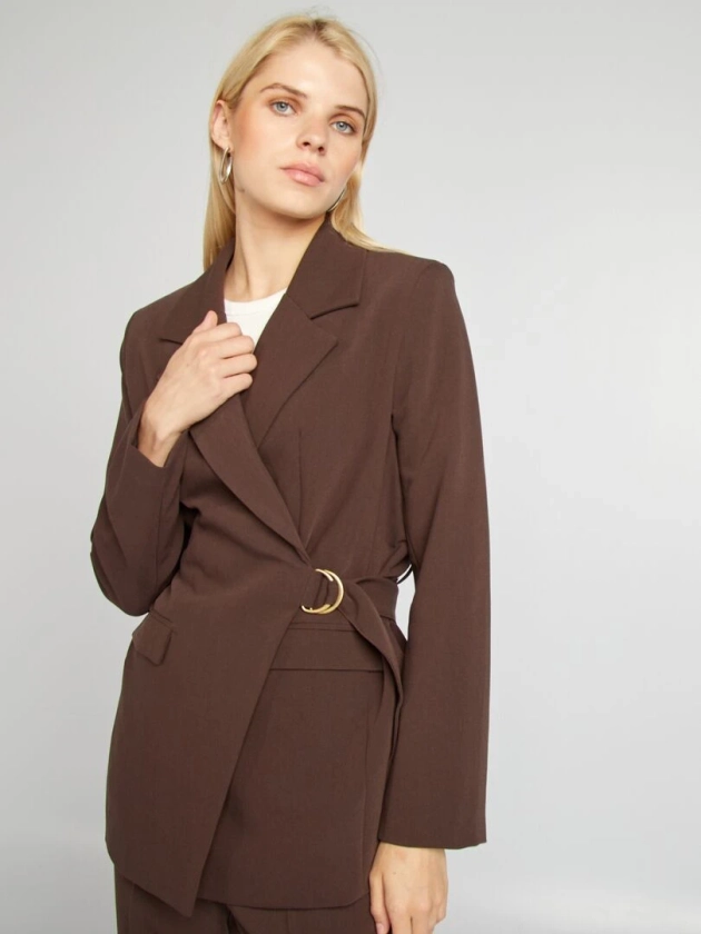 Veste tailleur longue avec boucle