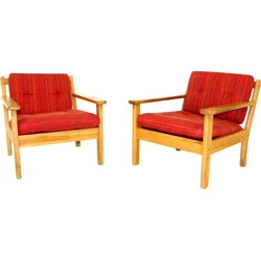 Paire de fauteuils vintage en pin et tissu, Suède 1970