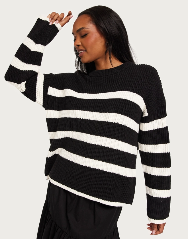 Buy Selected Femme SLFBLOOMIE LS KNIT O-NECK NOOS - Black Snow White | Nelly.com
