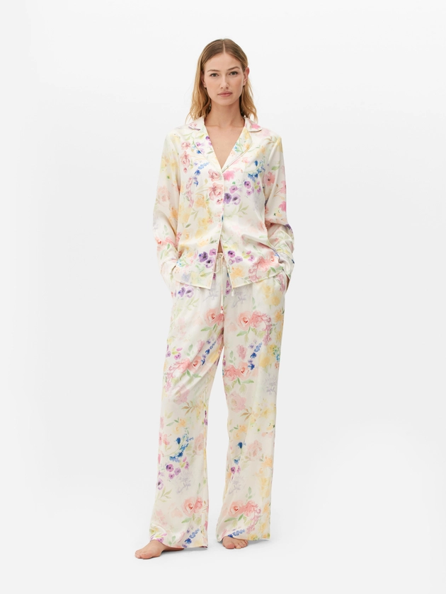 Satijnen pyjamahemd met bloemenprint