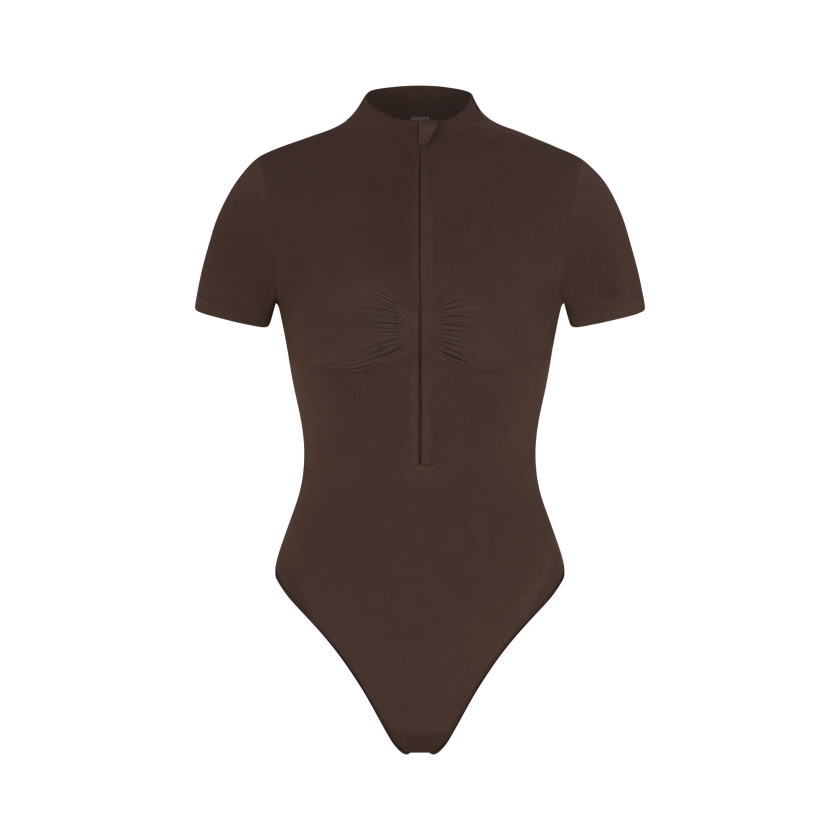 SEAMLESS SCULPT ZIP FRONT T-SHIRT THONG BODYSUIT | ESPRESSO