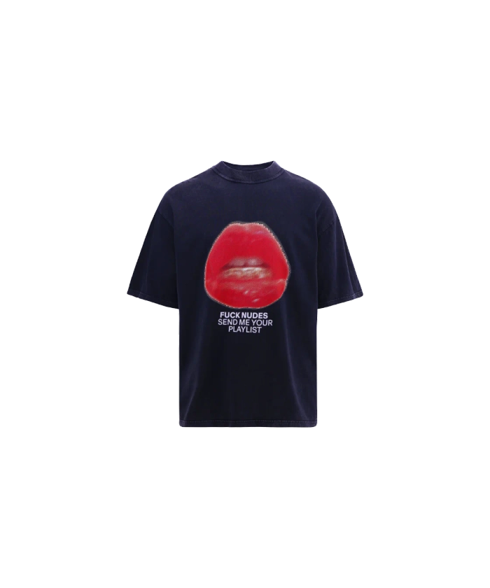 Kiss me tee