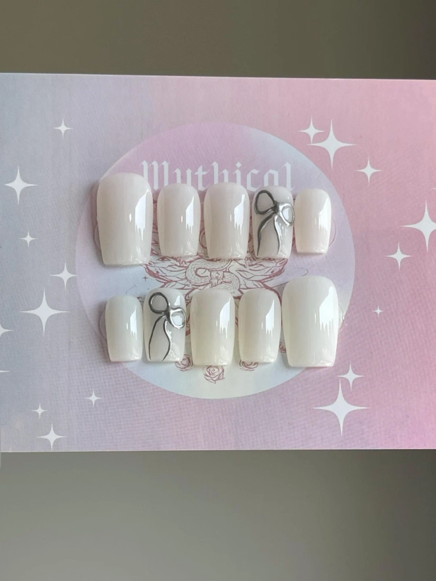 milky white silver bowknot nails / hand painted nail /custom press on nails/ hand made Press on Nails/Faux Acrylic Nails/ y2k Nail