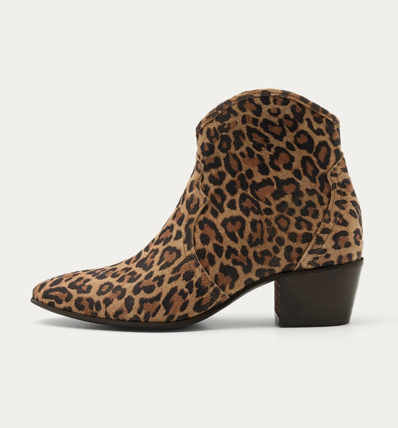 Boots en cuir effet léopard