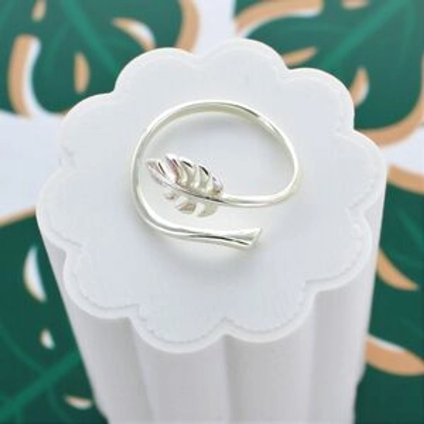 Yucca Adjustable Ring