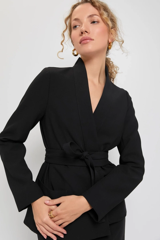 Black Gracie Wrap Blazer | Tuckernuck