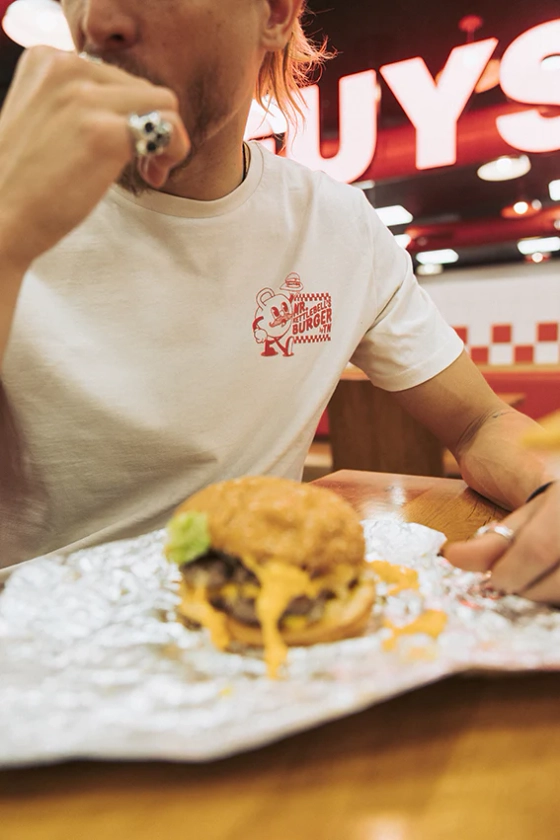 Mr. Kettlebell's Burger T-shirt - Vintage White