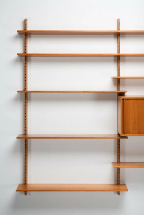 MINAMALIST WALL SYSTEM - HOBEL — collection — Modest Furniture