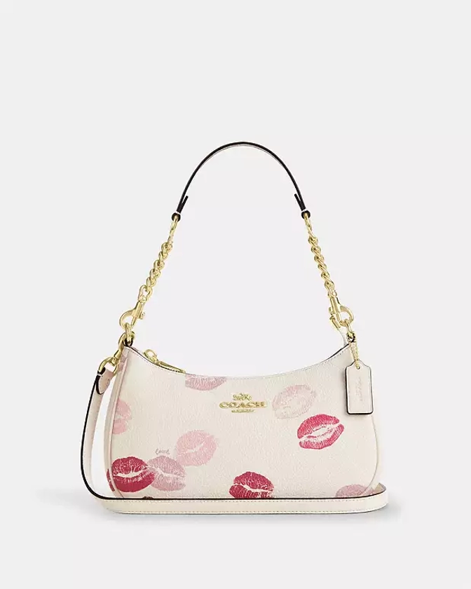 COACH® Outlet | null