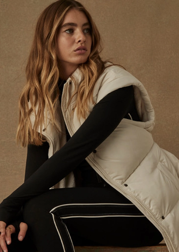 CHALET OSLO PUFFER GILET in POWDER | The UPSIDE