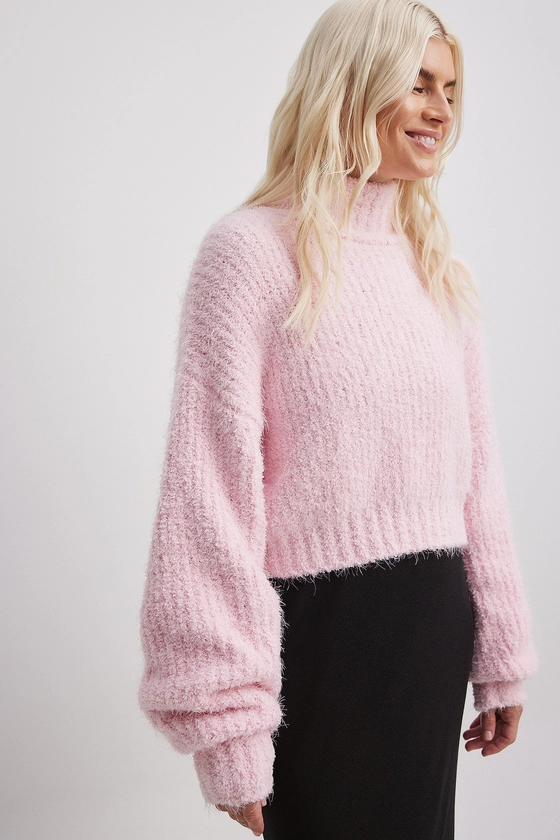 Pull en maille duveteuse à col roulé Rose