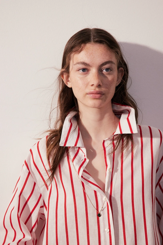 Linen-blend shirt - Long sleeve - Regular length - White/Red striped - Ladies | H&M GB
