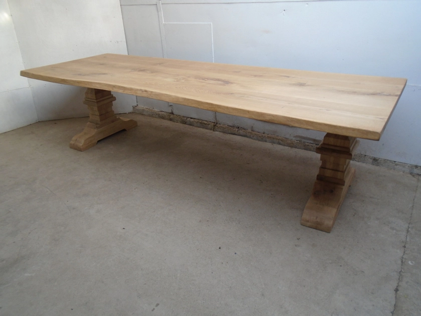 An Excellent Oak Massive 3 Metre 12 Seater Dining Table To Oil / Wax / Limewash | Vinterior