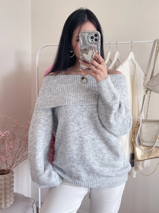 Lumi Off Shoulder Sweater / Grey