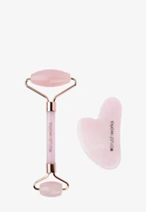 Brushworks BRUSHWORKS ROSE QUARTZ ROLLER & GUA SHA - Gesichtspflegeset - pink/nicht definiert - Zalando.at