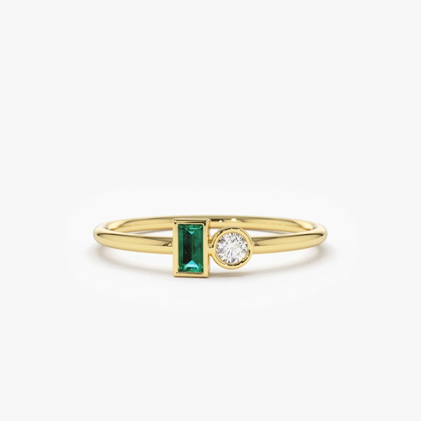 14k Baguette Emerald and Diamond Stackable Ring