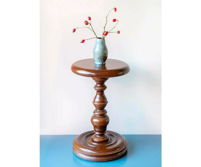 Dark Brown Wooden Pedestal Table, Round Side Table With Hand Carved Foot, Victorian Style Plant Stand, Old Coffee Table, Rustic Home Decor | Vinterior