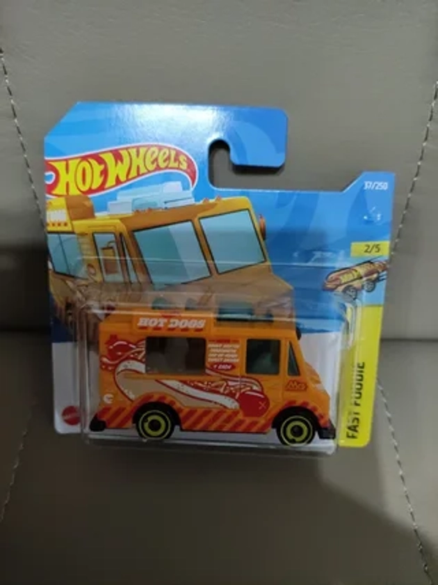 Hot wheels quick bite fast foodie