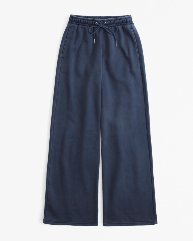 Essential Sunday Wide Leg Sweatpant