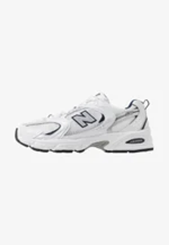 New Balance 530 UNISEX - Sneakers laag - white/wit - Zalando.be