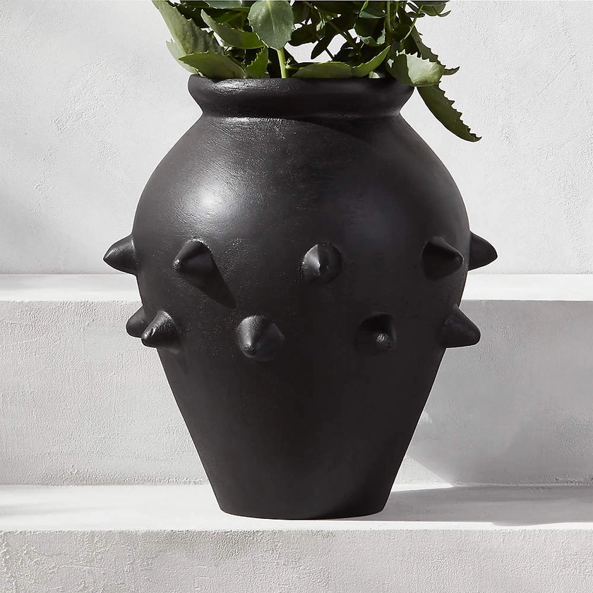 Mosi Modern Black Metal Outdoor Planter Vase + Reviews | CB2