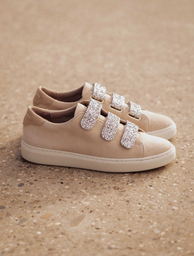 Willow Beige Milos - Sneakers baskets à scratchs en paillettes doré et cuir suédé daim beige