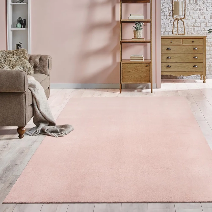 the carpet Relax Tapis Moelleux à Poils Courts, Dessous antidérapant, Lavable à 30 degrés, Super Doux, Aspect Fourrure, Blush, 140 x 200 cm