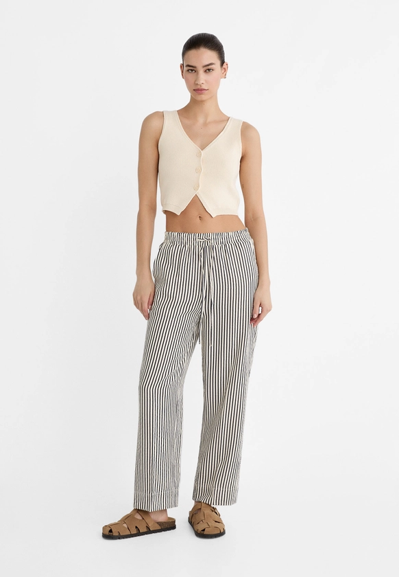 Pantalon carrot fit fluide - Mode femme | Stradivarius France