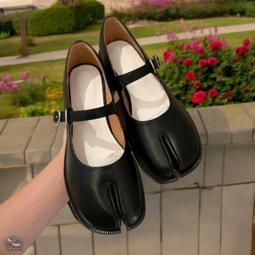 Leather Vintage Tabi Ballet Flats Women Split Toe Adjustable Strap Mary Jane Shoes Retro Black Split Toe Tabi Shoes - Etsy.de