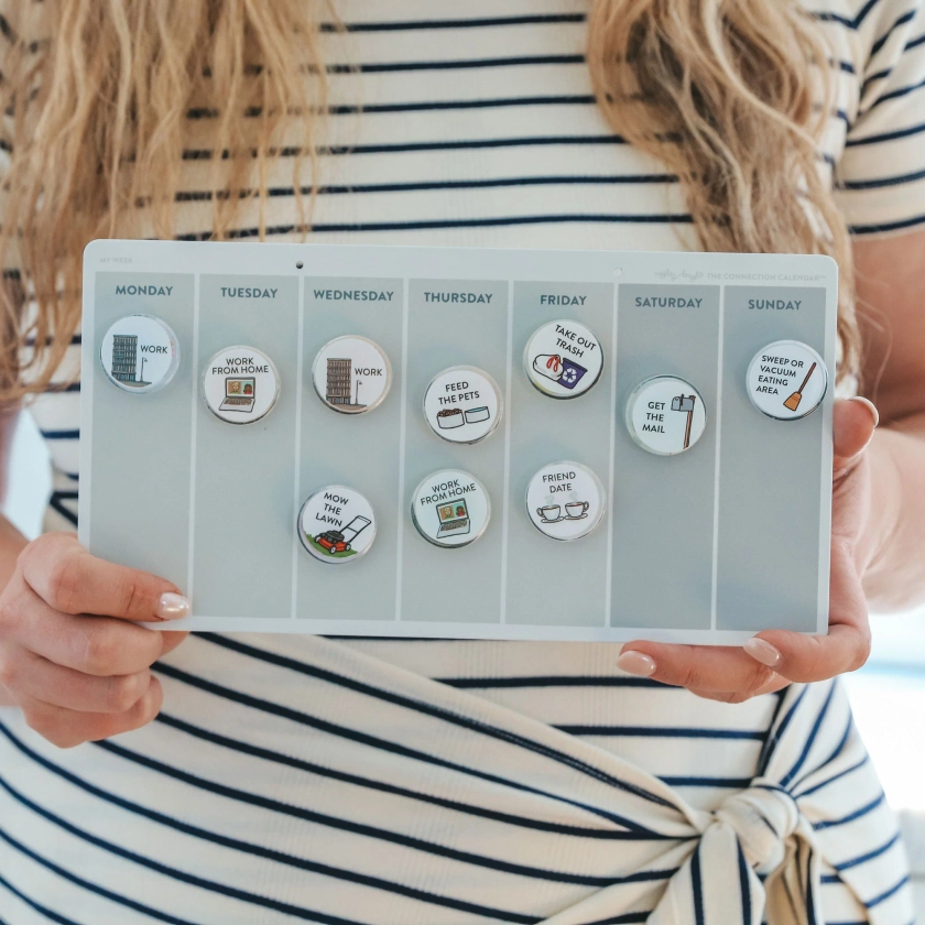 Magnetic Weekly Calendar for Adults