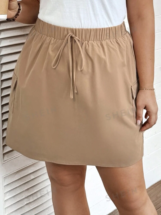 SHEIN LUNE Falda Corta Casual De Talla Grande Color Khaki Con Corbata De Cintura