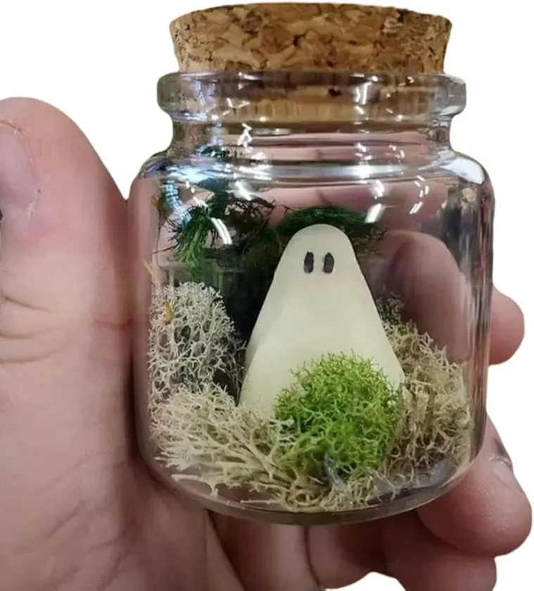 Mini Pet Ghosts in a Jar, Luminous Ghost Figurines with Moss in Glass Dome Decor, Mini Ghost in a Glass Jar, Cute Little Ghost in Clear Bottle, Novelty Spooky Decor for Halloween Decoration Gift