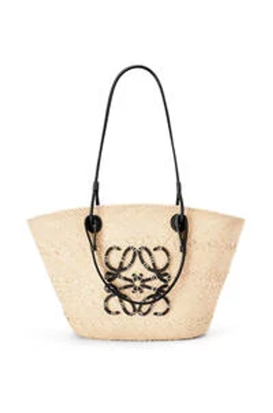 Medium Anagram Basket bag in iraca palm and calfskin Natural/Tan - LOEWE