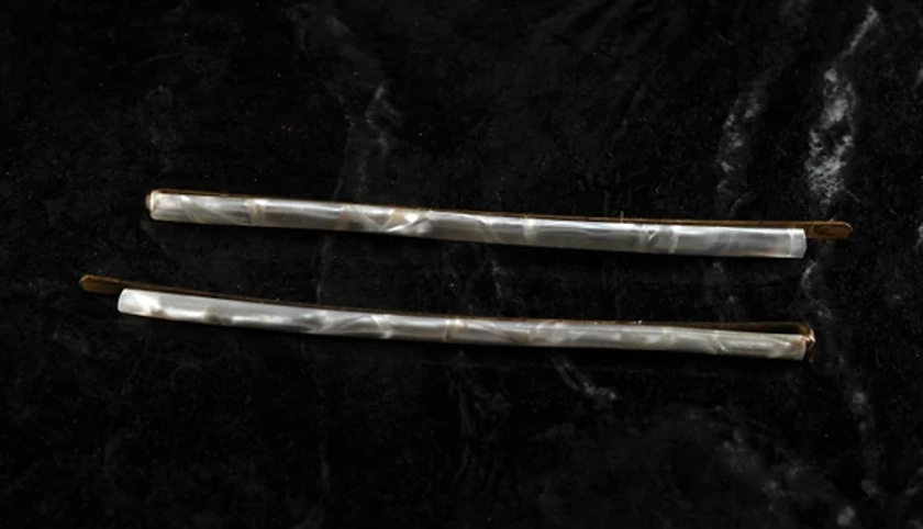 Vintage Hair Pins Bobby Pins Metal White Pearlized Top Pair Accessory 1/8&quot; x 2 3/4&quot;