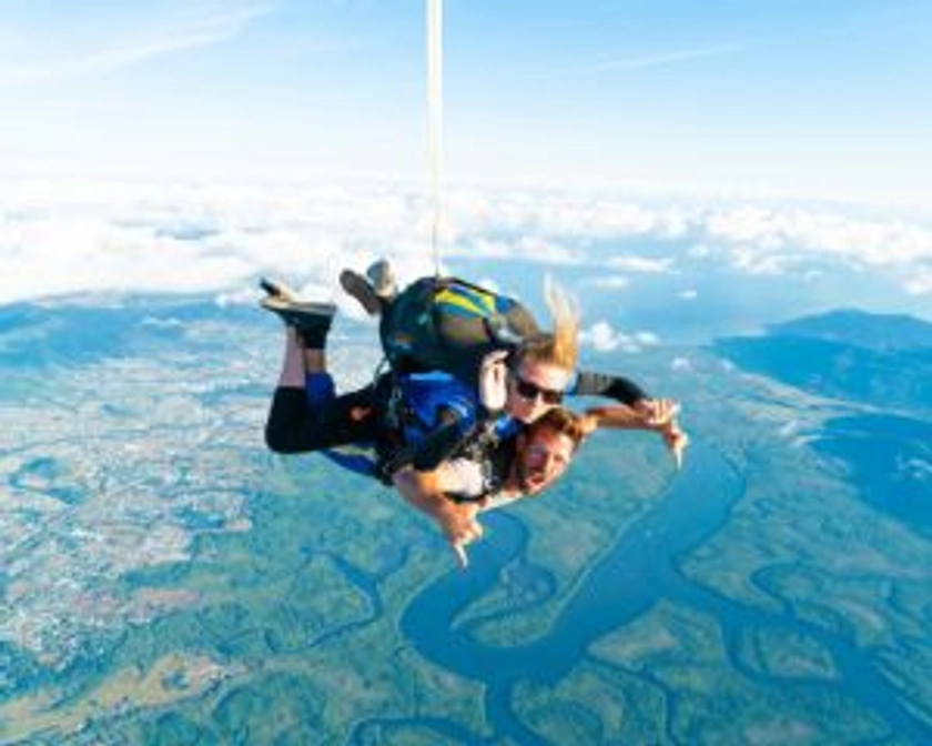 Tandem Skydive Up To 15,000ft - Cairns