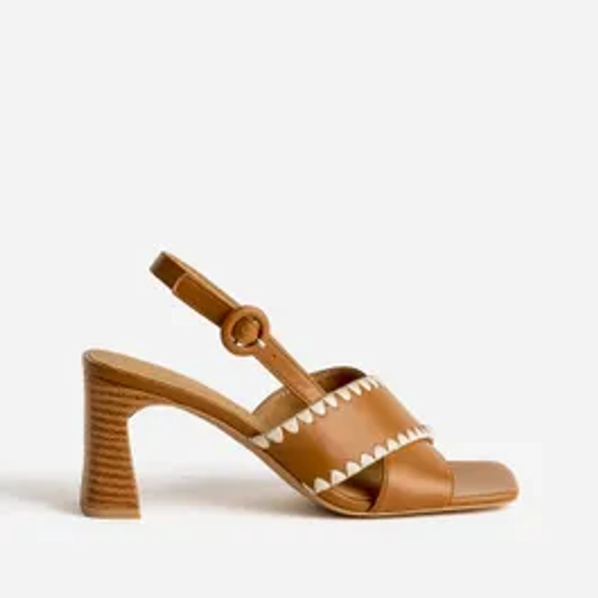 Sandale camel en cuir avec broderies