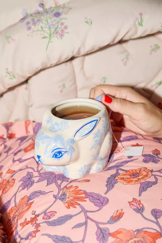 Toile Bunny Mug