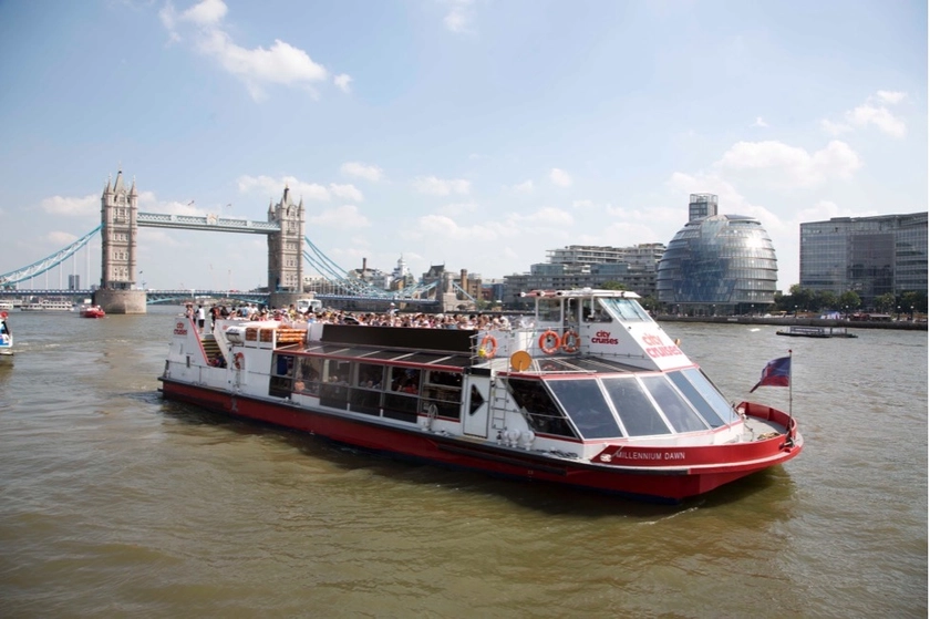 Thames Dinner Cruise | London | City Cruises