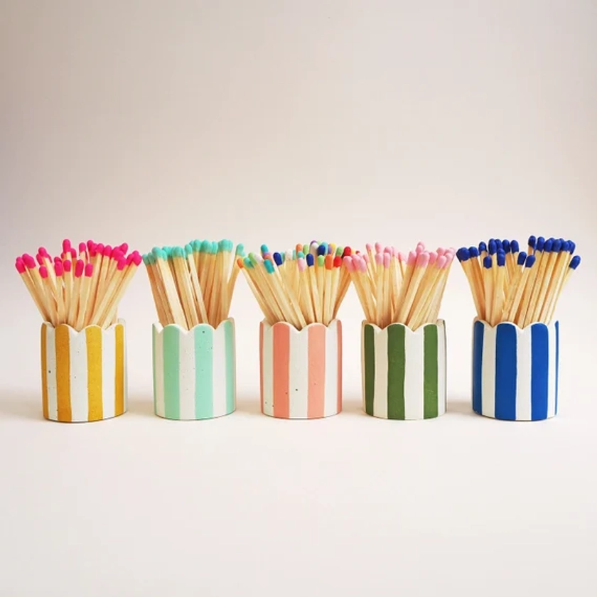 Scalloped Stripy Matchstick Pot