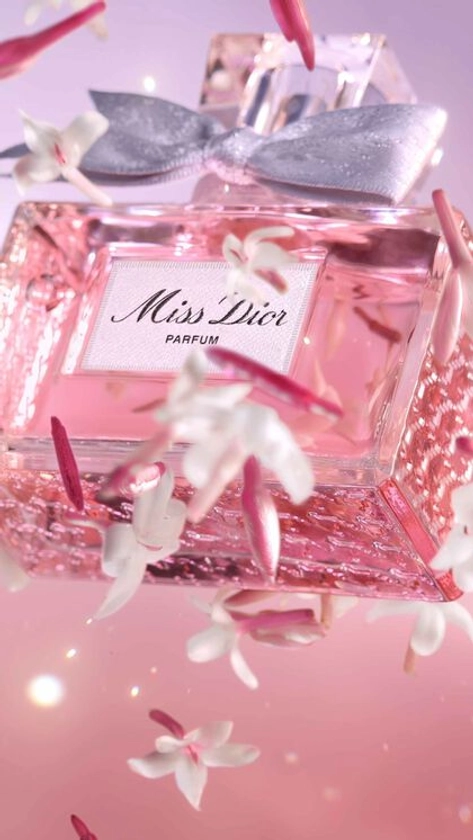 Scopri Miss Dior Parfum: note floreali, fruttate, legnose | DIOR