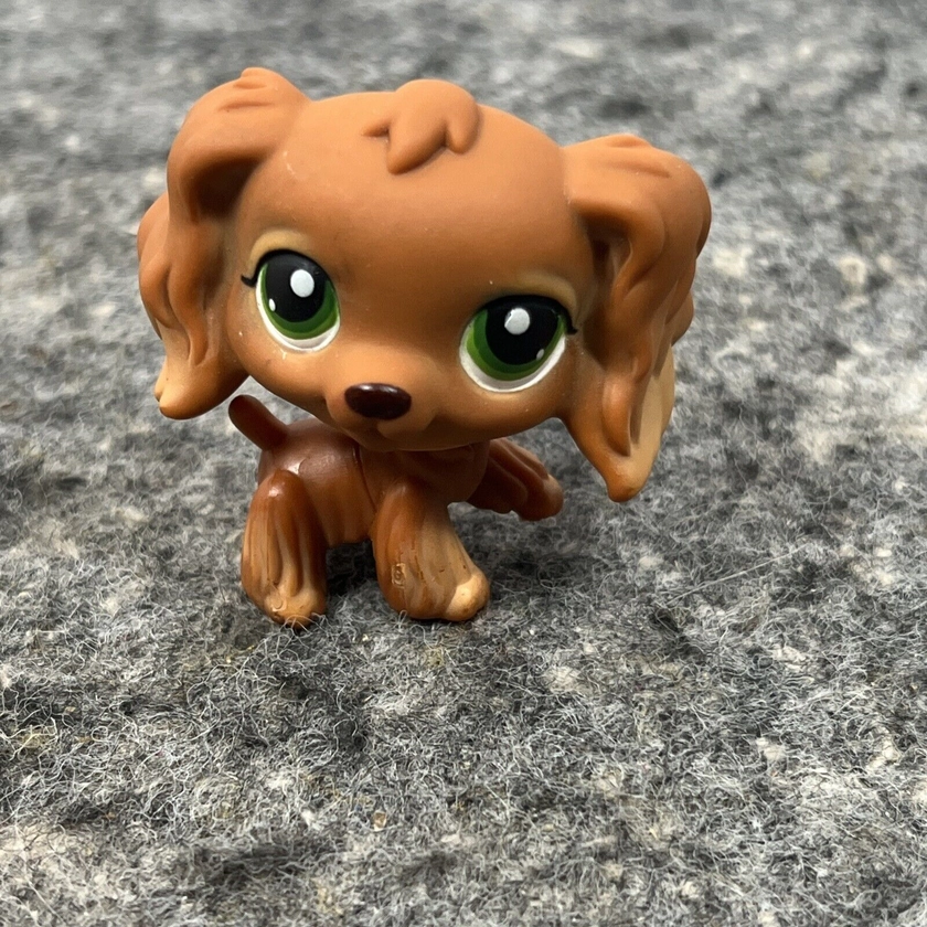 Littlest Pet Shop LPS Brown Cocker Spaniel Dog With Green Dot Eyes #252