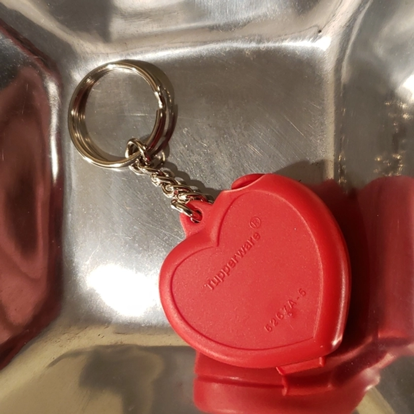 TUPPERWARE- Heart Key Chain