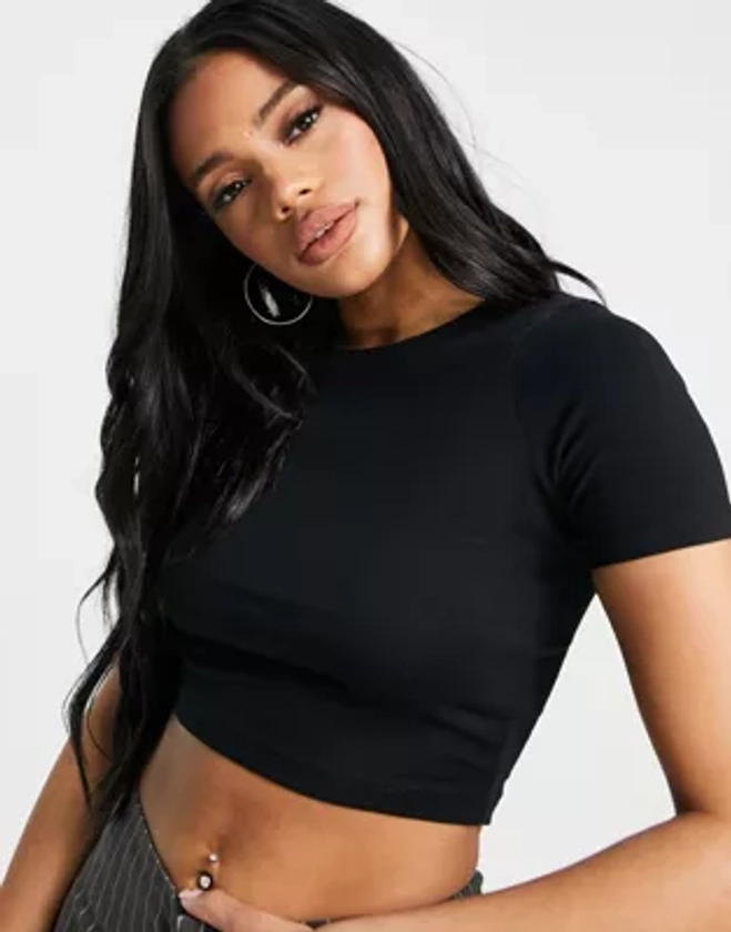 ASOS DESIGN - T-shirt crop top près du corps - Noir | ASOS