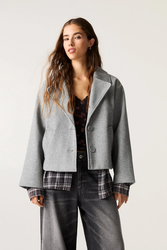 Manteau cropped en mélange de laine - pull&bear