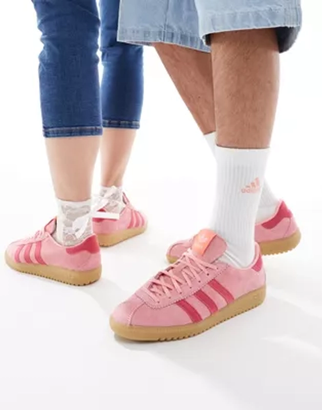 adidas Originals - Bermuda - Baskets - Rose | ASOS