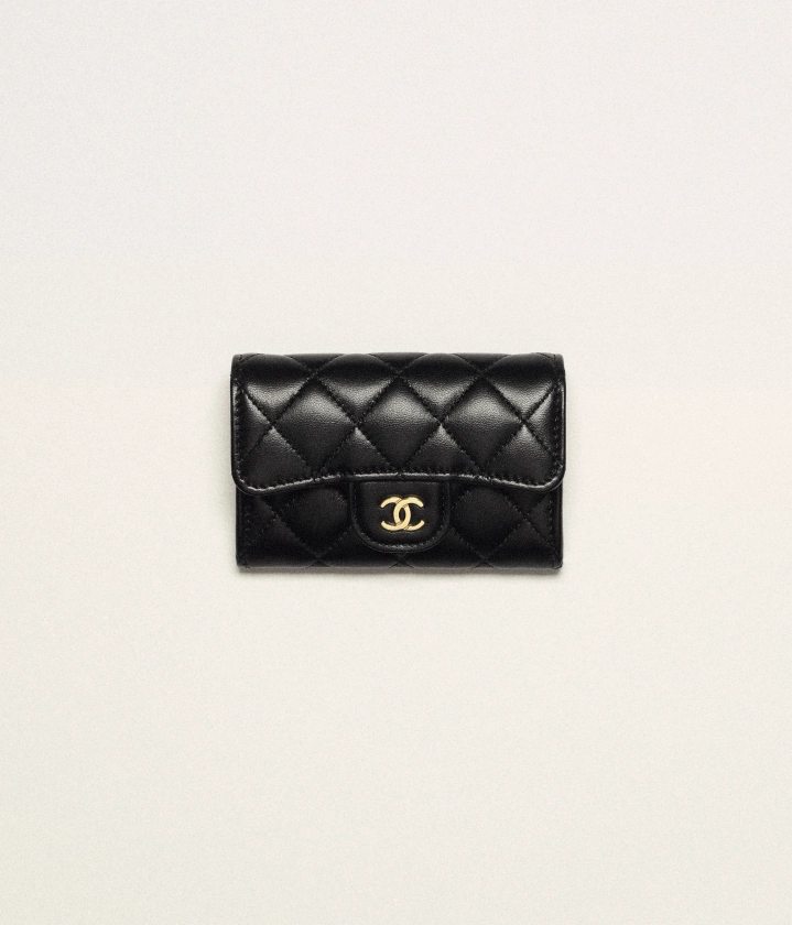 Classic card holder - Lambskin & gold-tone metal, black — Fashion | CHANEL