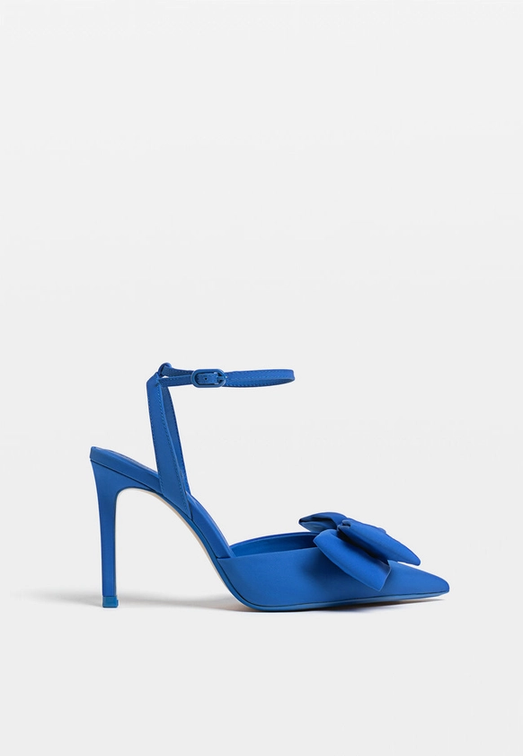 Heeled shoes with bow detail - Women's fashion | Stradivarius France