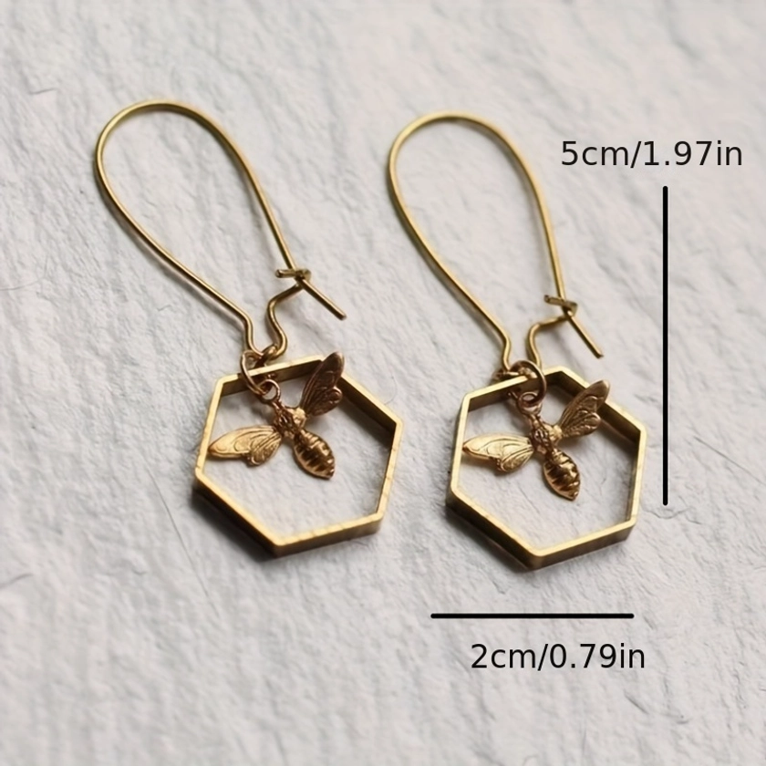 Hollow Geometric Shape Vintage Bee Decor Dangle Earrings Retro Simple Style Alloy Jewelry Trendy Female Ear Ornaments