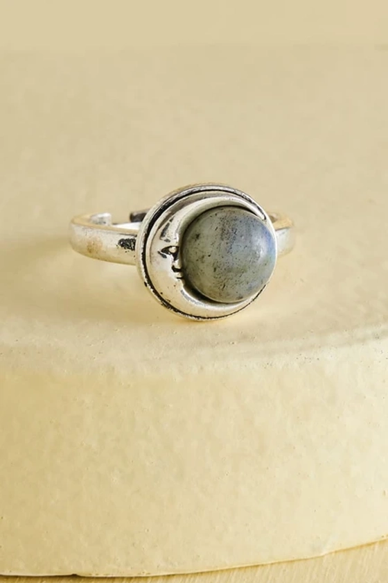 Labradorite Moon Face Ring