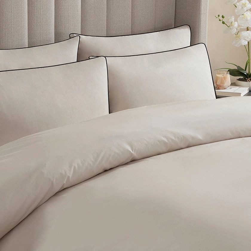 Cambridge 200 Thread Count Duvet Cover - Natural/Black